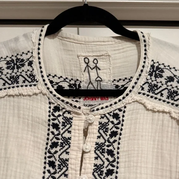 Johnny Was Black and White Embroidered Top - Picture 4 of 5